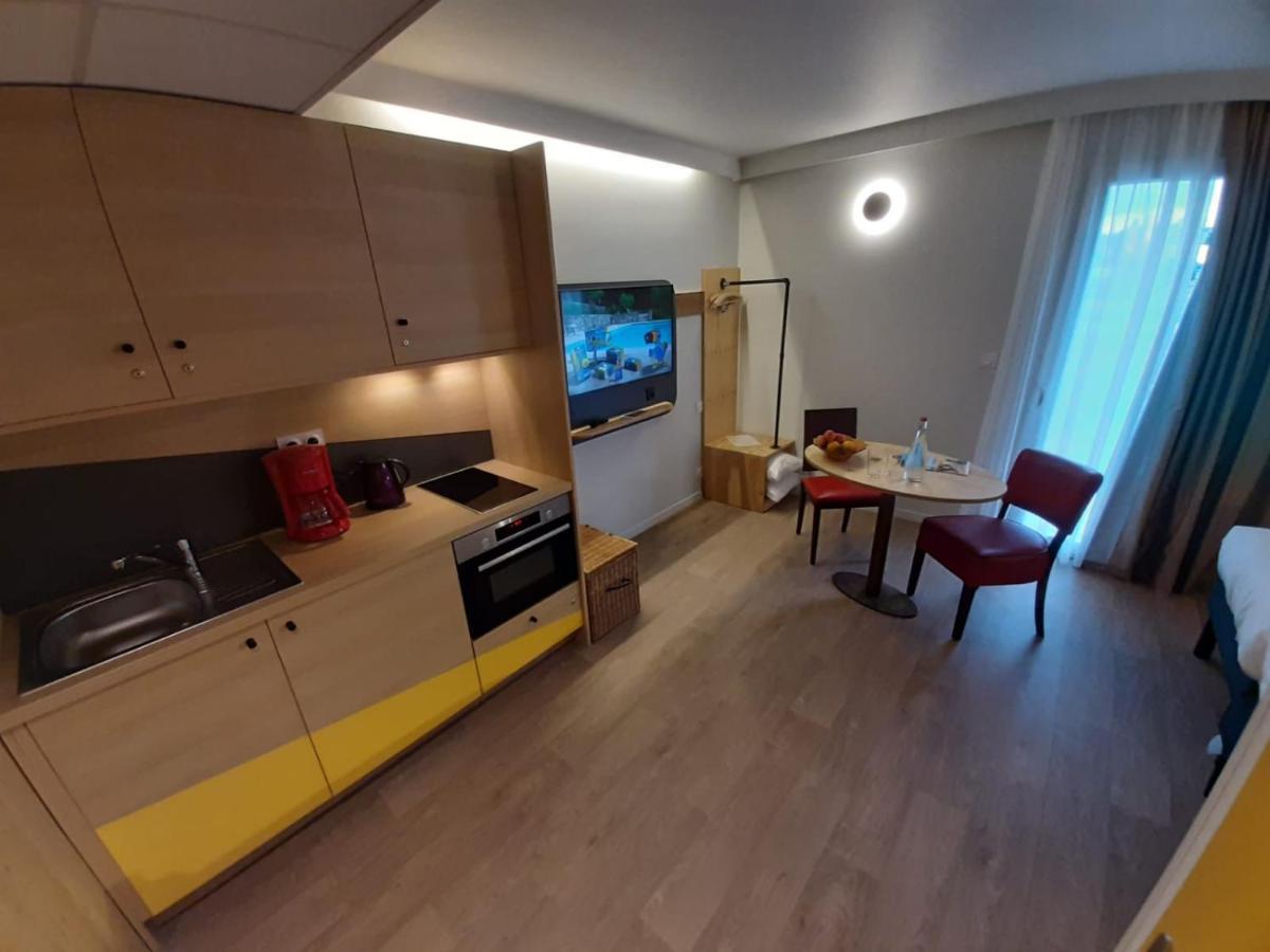 Greet Hotel Castets Coeur Des Landes Zewnętrze zdjęcie